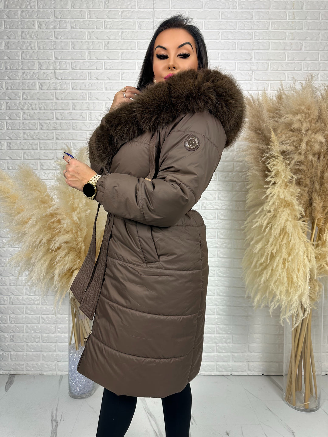 Kurtka zimowa AMBER - długa kurtka z futerkiem przy kapturze