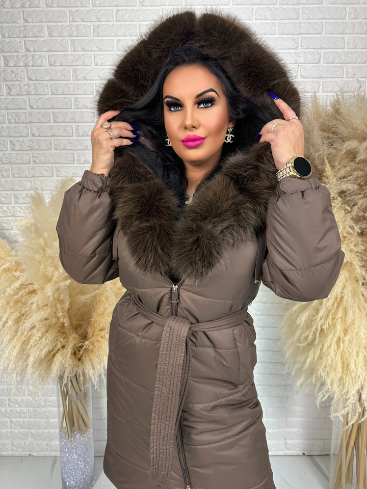 Kurtka zimowa AMBER - długa kurtka z futerkiem przy kapturze