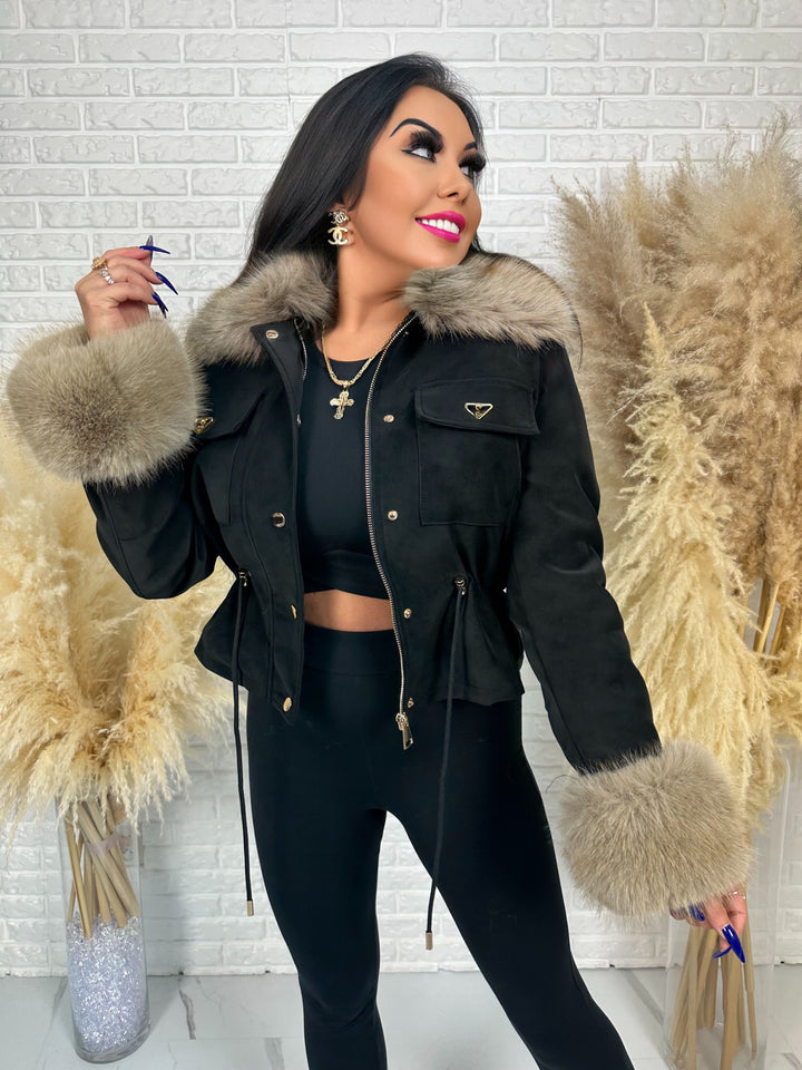 Kurtka jesienno-zimowa ROYAL - zamszowa, ocieplana z futerkiem