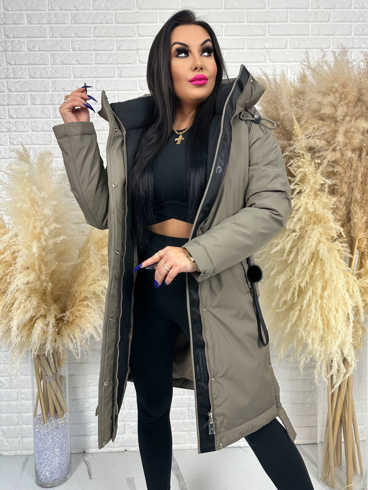 Długa kurtka MANTIA - bardzo ciepła, zimowa z kapturem