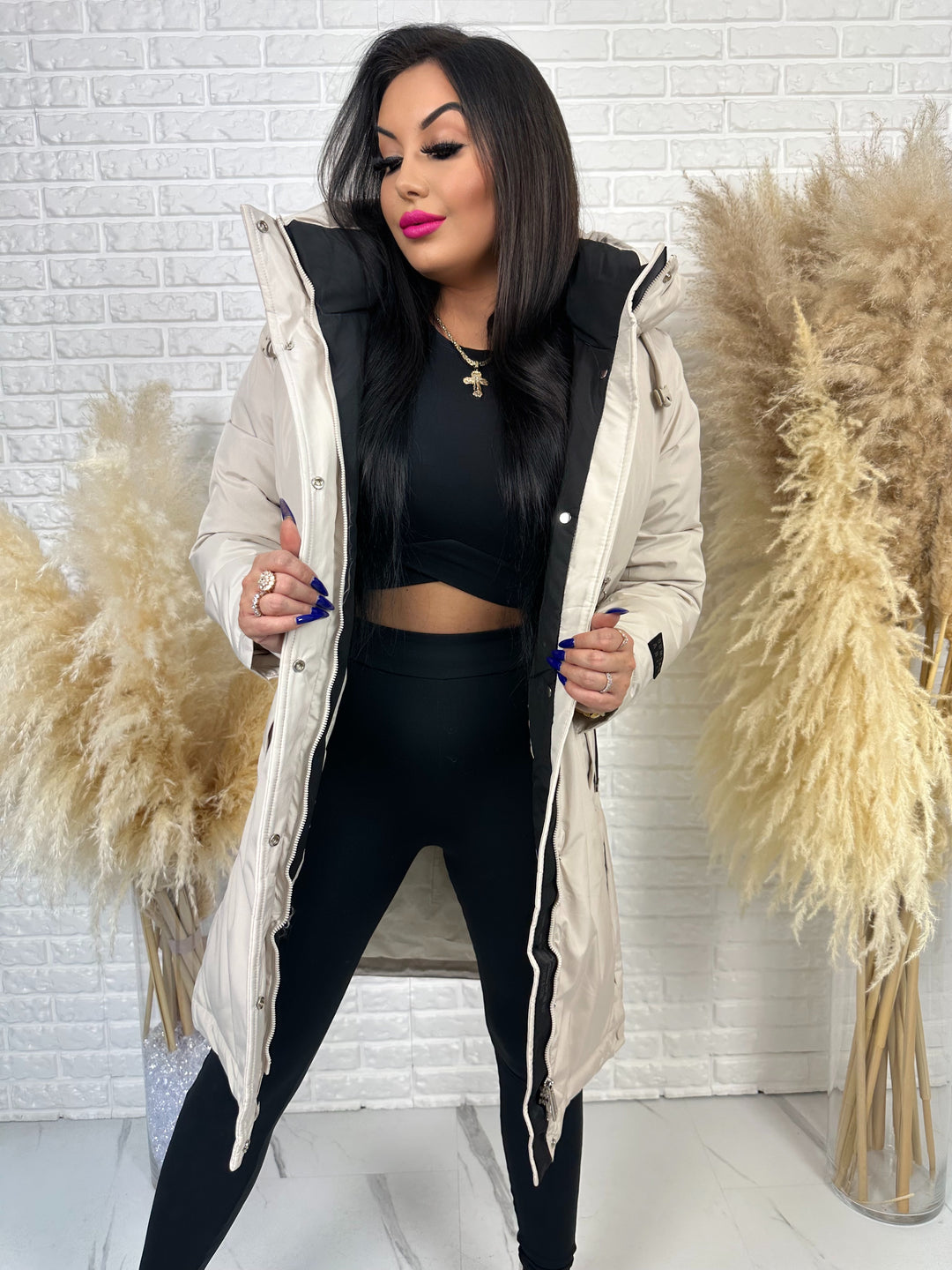 Długa kurtka MANTIA - bardzo ciepła, zimowa z kapturem